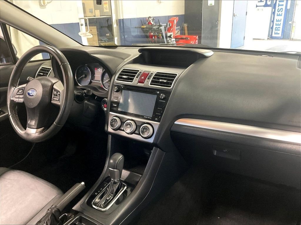 Used 2015 Subaru Crosstrek 2.0i Limited AWD/4WD image 14