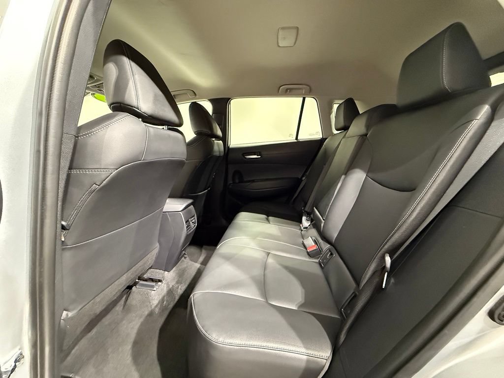 Certified 2025 Toyota Corolla Cross XLE FWD image 18