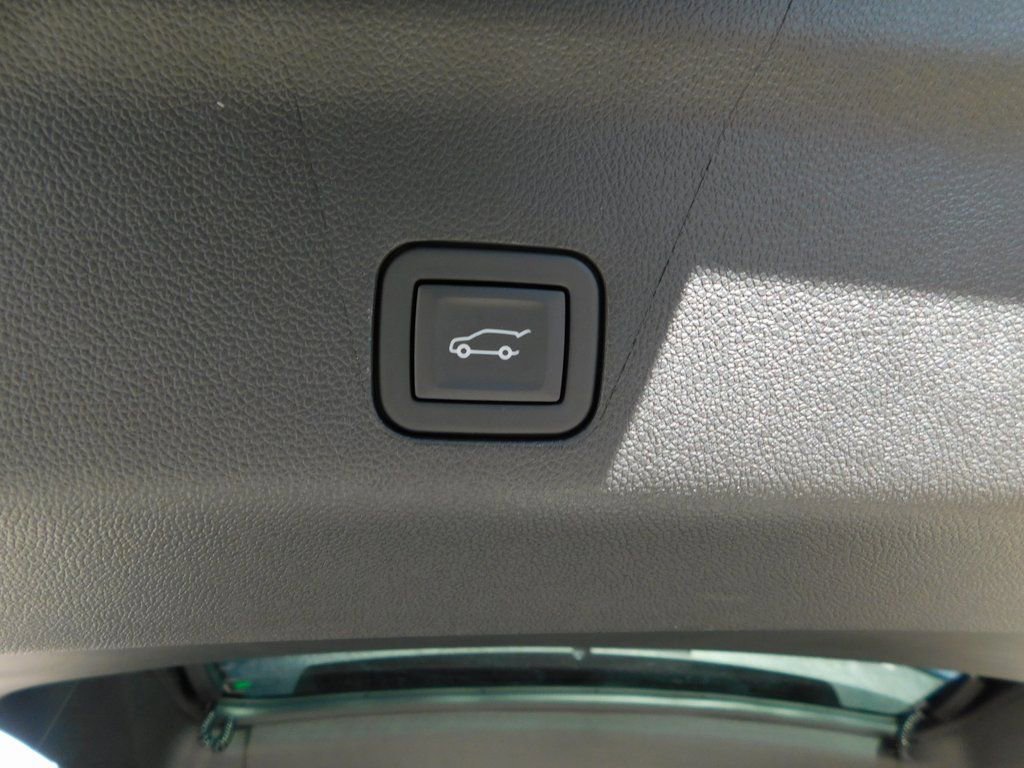 New 2025 Chevrolet Suburban High Country image 26