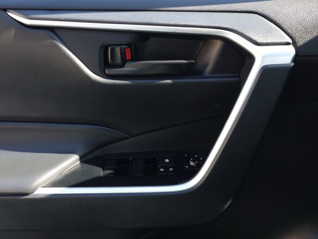 Used 2024 Toyota RAV4 LE image 24