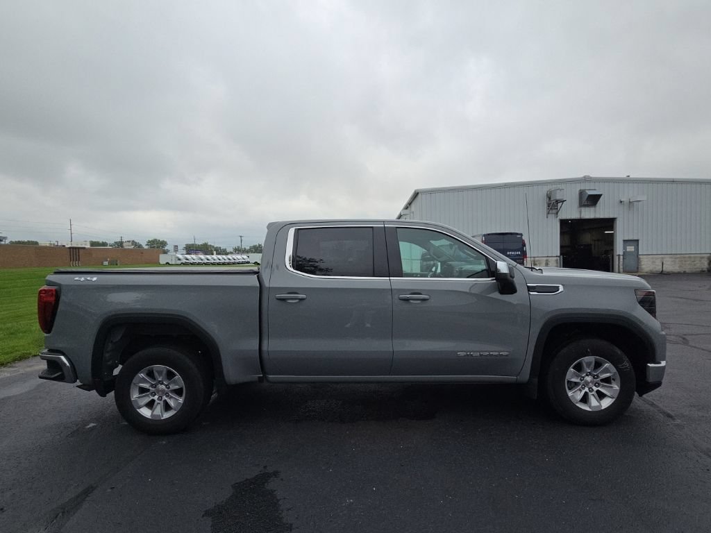 Used 2024 GMC Sierra 1500 SLE AWD/4WD image 4