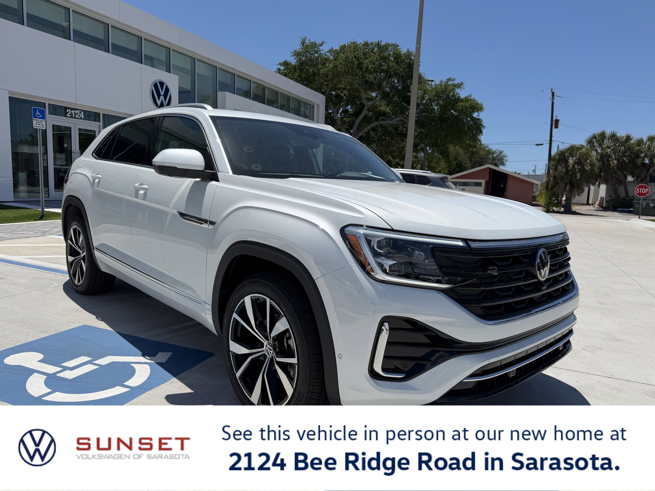 New 2026 Volkswagen Atlas Cross Sport SEL Premium R-Line