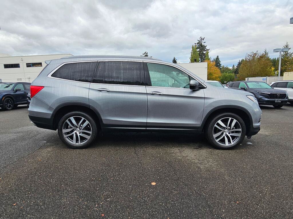Certified 2017 Honda Pilot Elite image 8