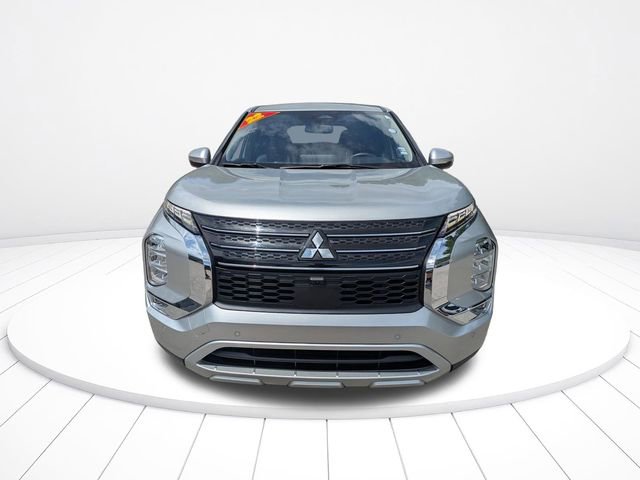 Used 2022 Mitsubishi Outlander SE image 9