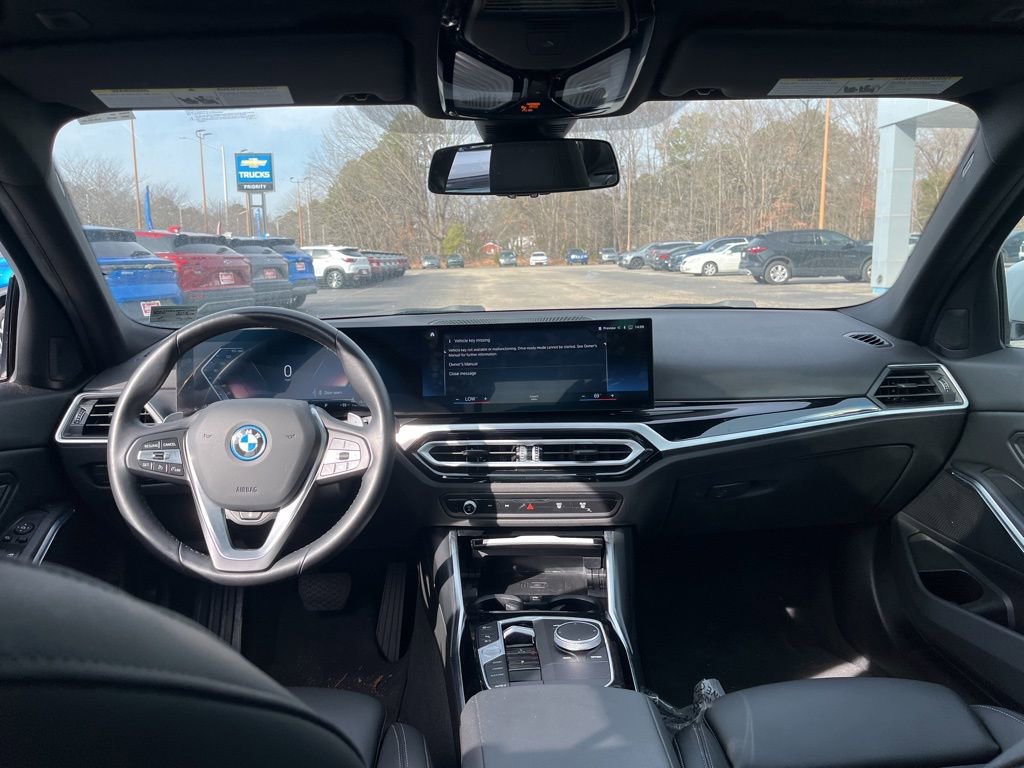 Used 2024 BMW 330e xDrive image 50