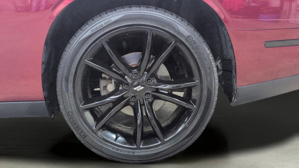Used 2018 Dodge Challenger R/T w/ Blacktop Package RWD image 26