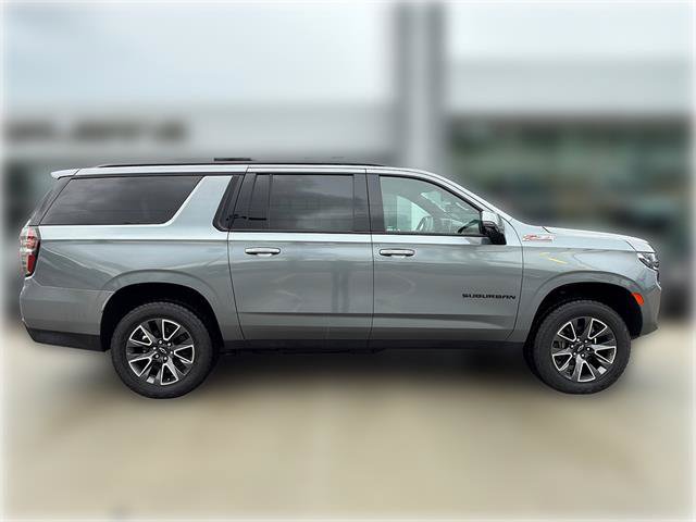 Used 2021 Chevrolet Suburban Z71 w/ Z71 Off-Road Package AWD/4WD image 10
