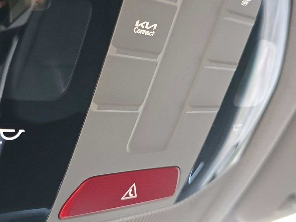 New 2025 Kia K4 LX image 5