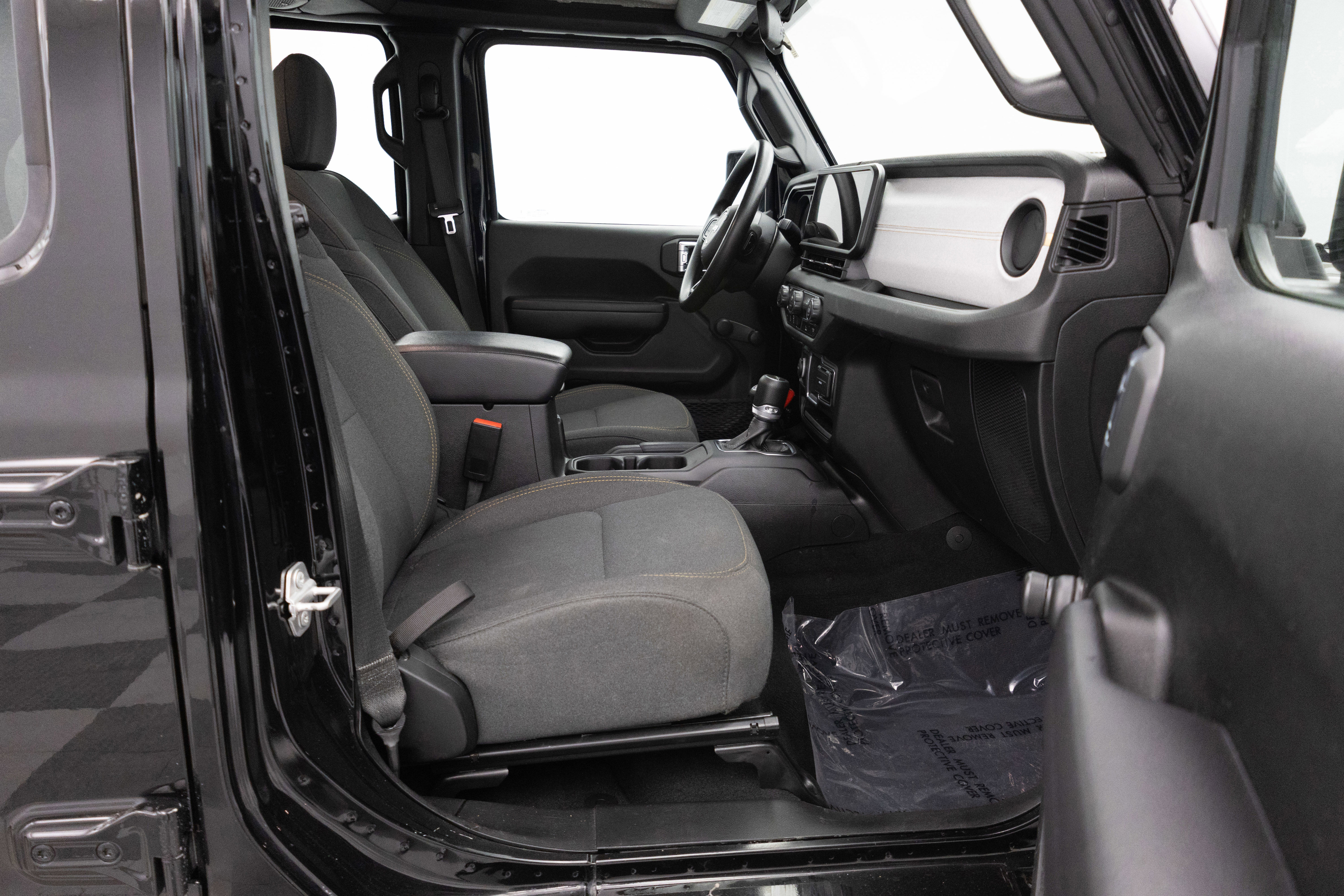 Used 2024 Jeep Gladiator Sport image 26