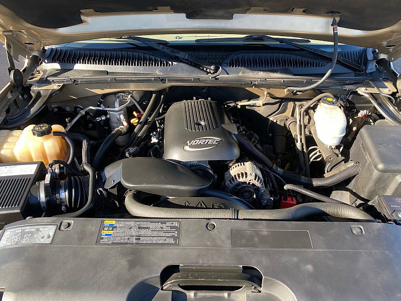 Used 2004 Chevrolet Silverado 2500 LT image 15