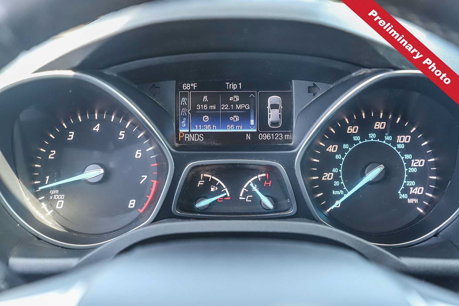 Used 2013 Ford Escape Titanium w/ Parking Technology Pkg AWD/4WD image 18
