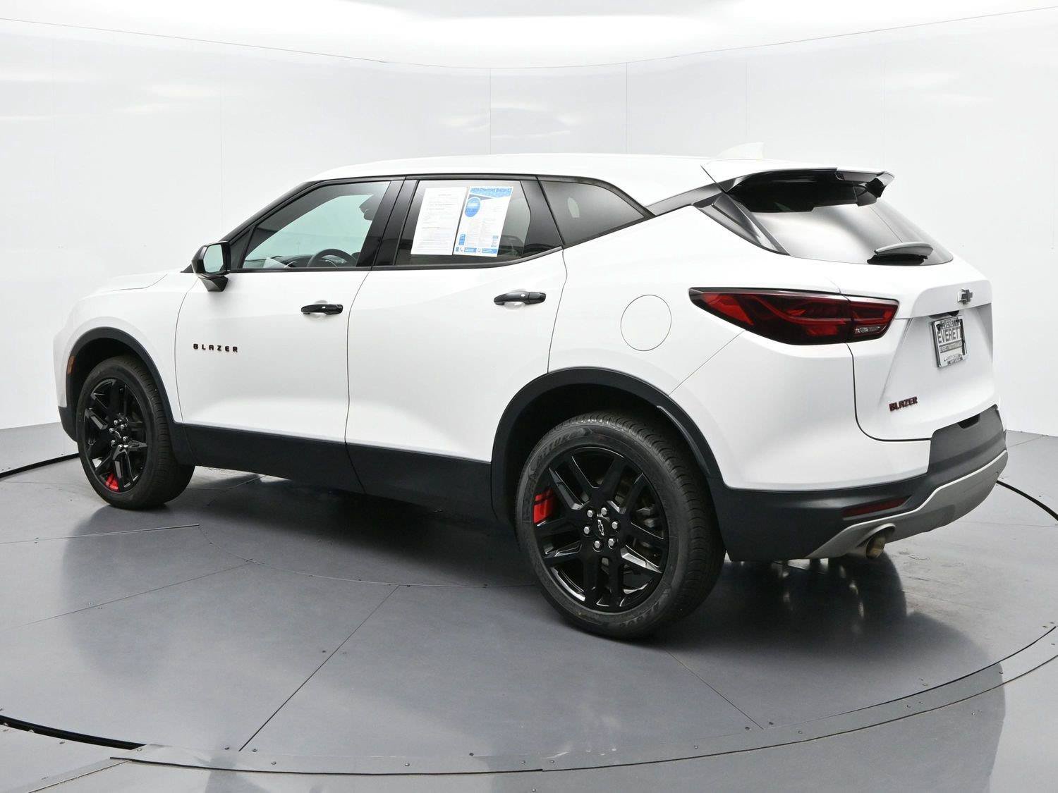 Used 2023 Chevrolet Blazer LT FWD image 5
