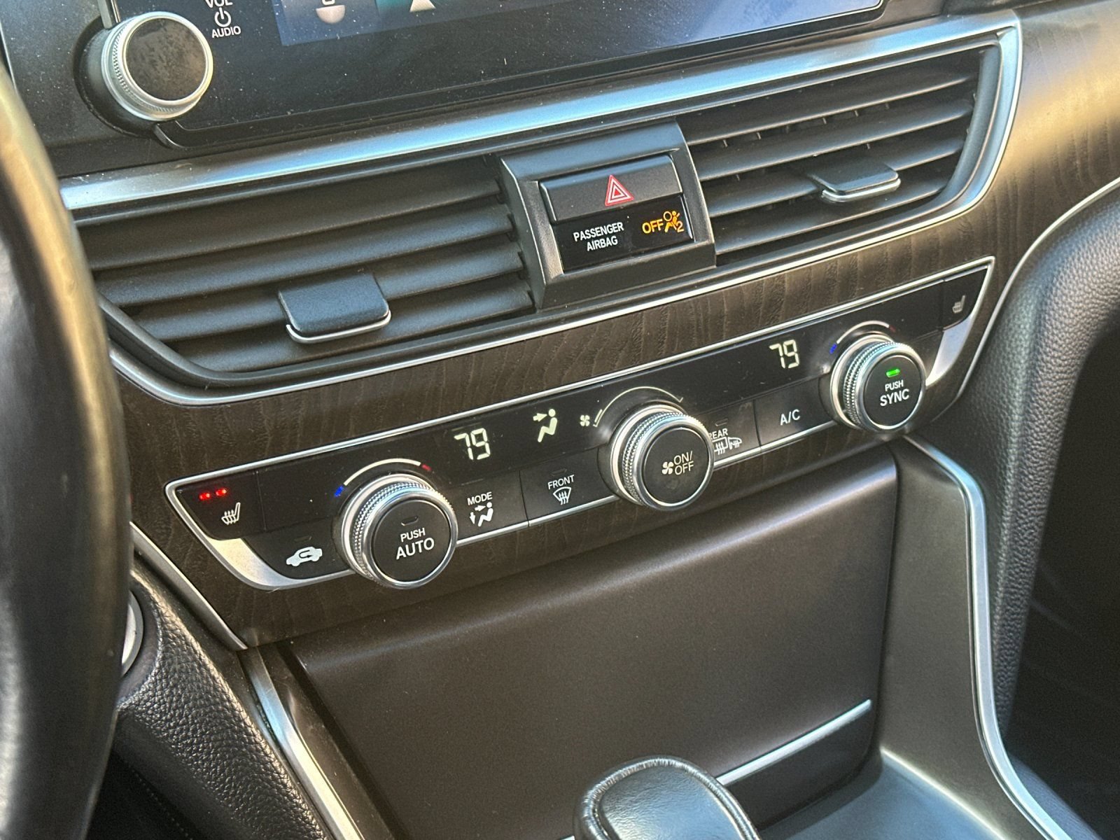 Used 2018 Honda Accord EX-L image 19
