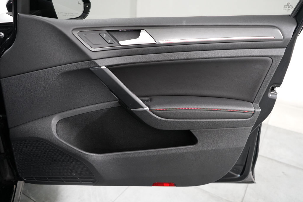 Used 2019 Volkswagen GTI SE w/ SE Experience Package FWD image 31