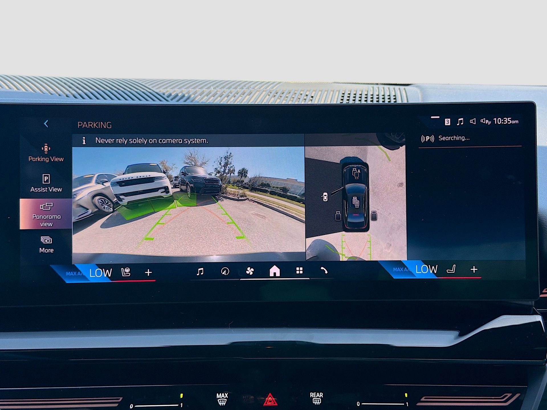 Used 2024 BMW 530i w/ Premium Package image 35