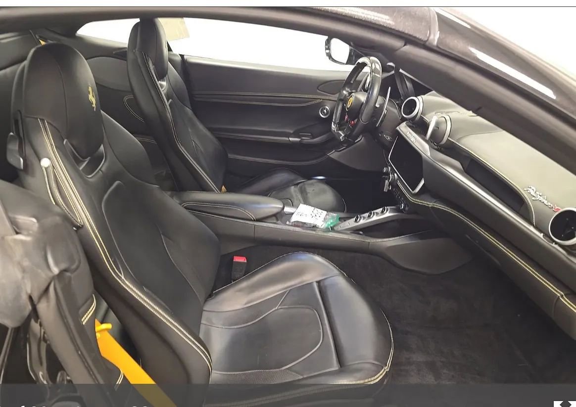 Used 2022 Ferrari Portofino M RWD image 3