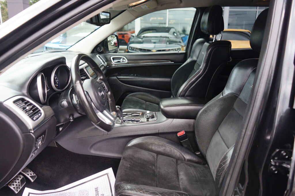 Used 2012 Jeep Grand Cherokee SRT8 w/ Luxury Group II image 14