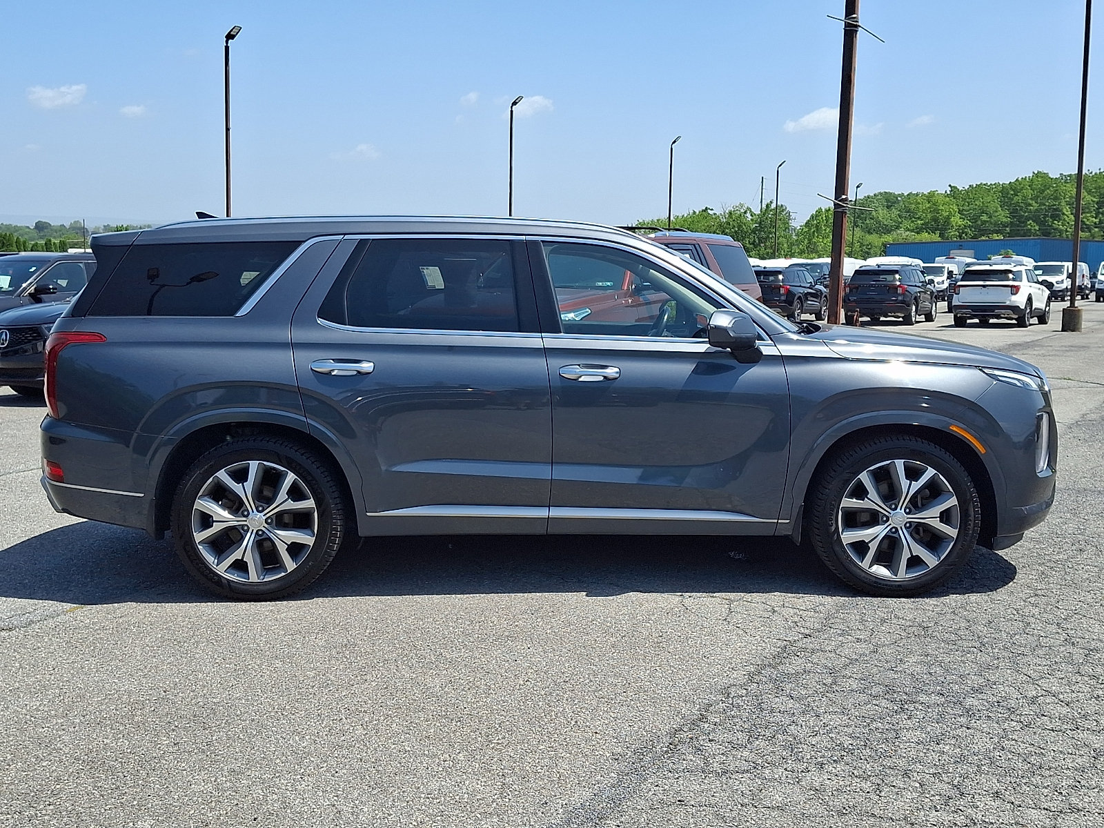 Used 2021 Hyundai Palisade Limited w/ Winter Package AWD/4WD image 7