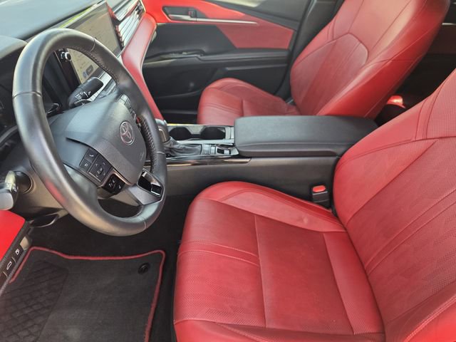 Used 2025 Toyota Camry XSE image 9