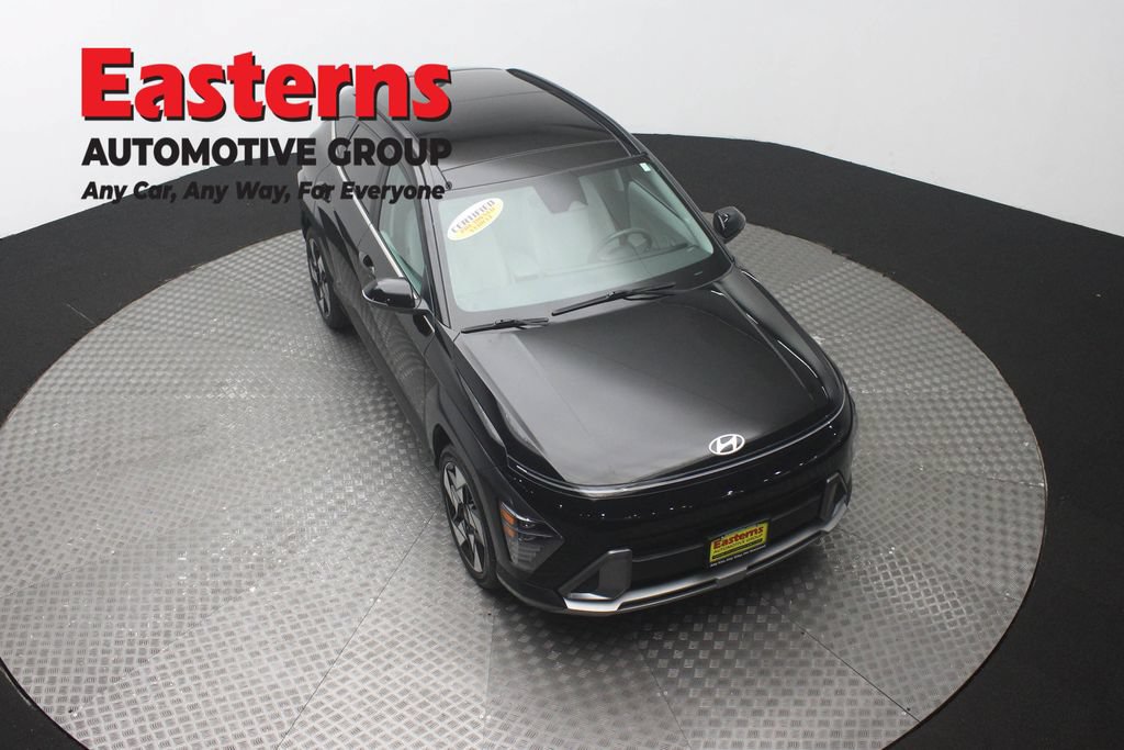 Used 2024 Hyundai Kona Limited FWD image 3