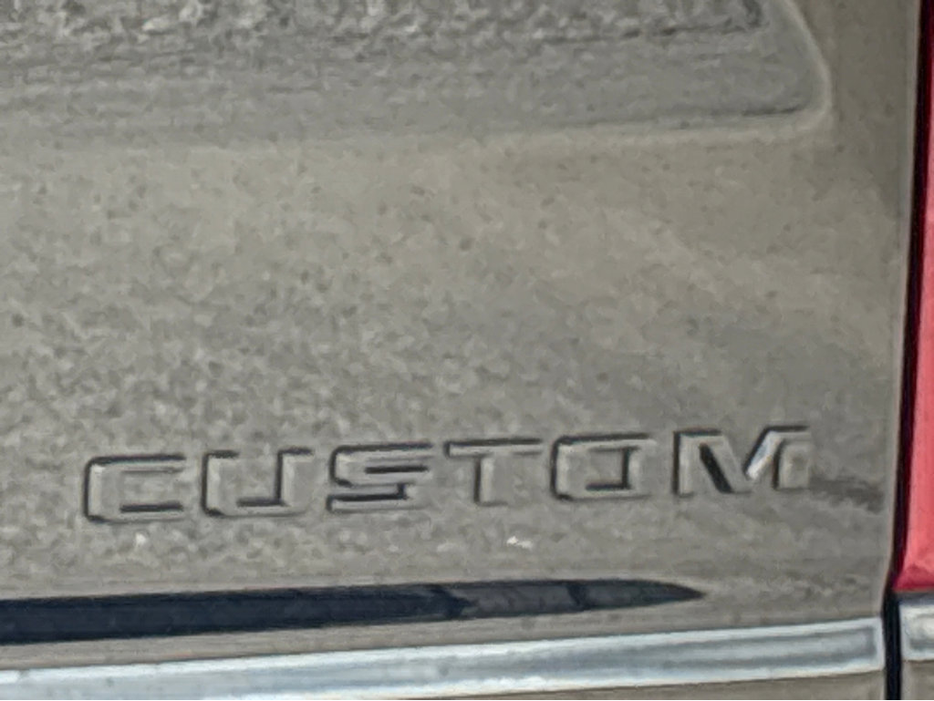 Used 2021 Chevrolet Silverado 1500 Custom Trail Boss w/ Midnight Edition AWD/4WD image 19