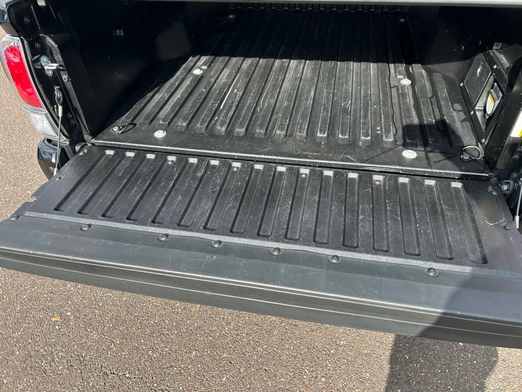 Used 2021 Toyota Tacoma TRD Off-Road image 9