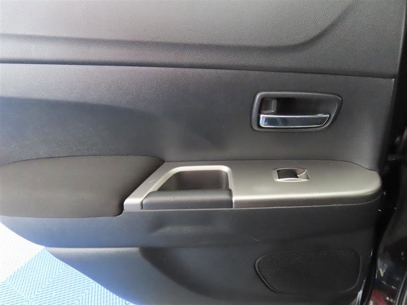 Used 2020 Mitsubishi Outlander Sport SE FWD image 25