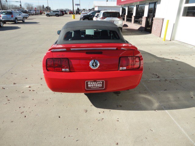 Used 2006 Ford Mustang Convertible image 11