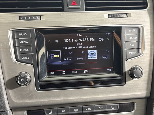 Used 2015 Volkswagen Golf SE image 32