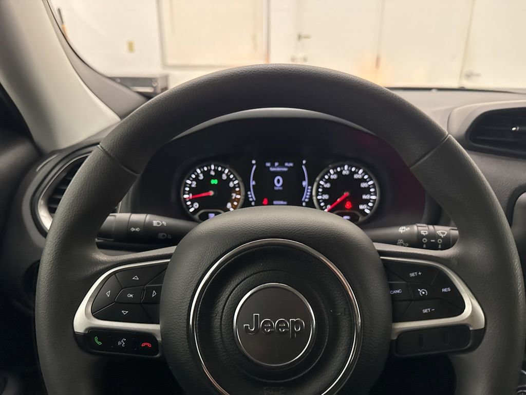 Used 2023 Jeep Renegade Latitude image 17