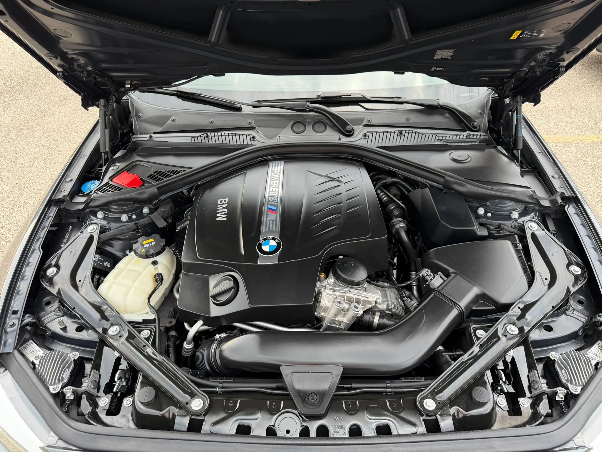 Used 2018 BMW M2 RWD image 44