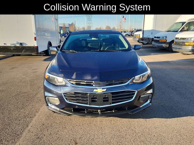 Used 2018 Chevrolet Malibu Premier w/ Premier Sun and Wheel Package image 2