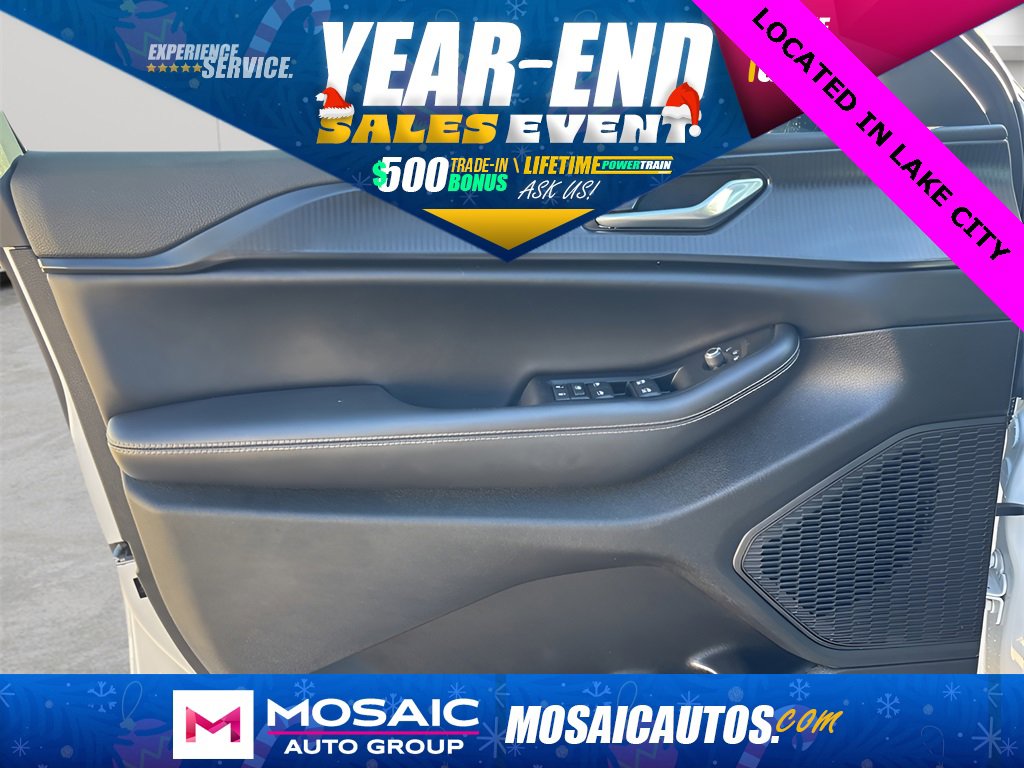 Used 2024 Jeep Grand Cherokee Altitude image 22