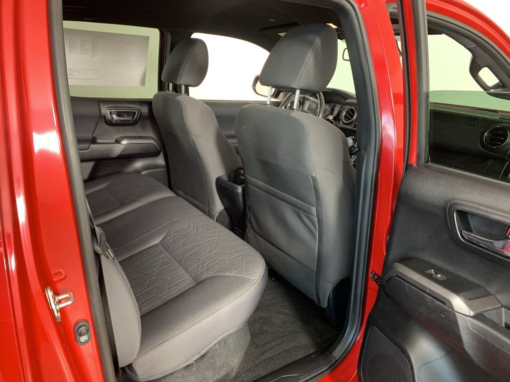 Used 2019 Toyota Tacoma TRD Sport image 35