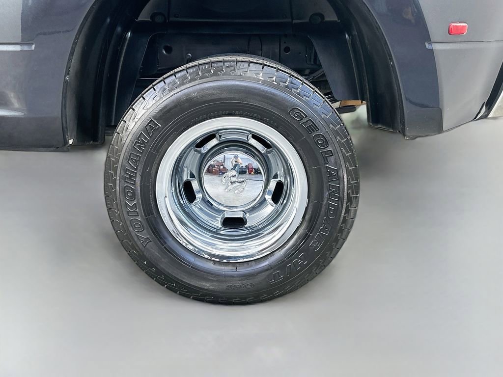 Used 2016 RAM 3500 Tradesman w/ Chrome Appearance Group AWD/4WD image 34