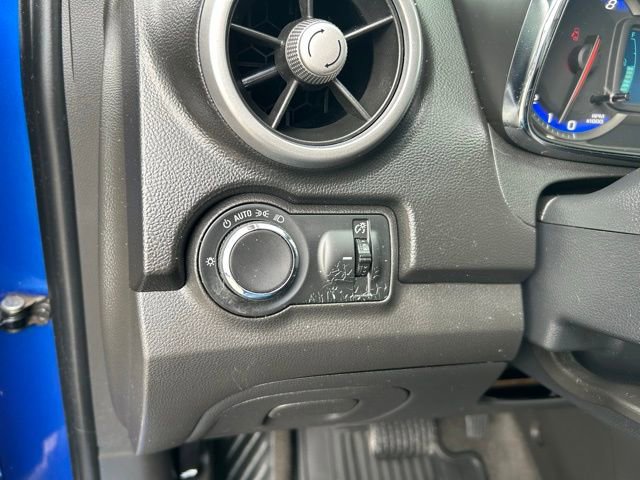 Used 2016 Chevrolet Trax LT w/ LT Convenience Package AWD/4WD image 21