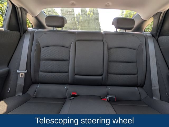 Used 2023 Chevrolet Malibu LT FWD image 28