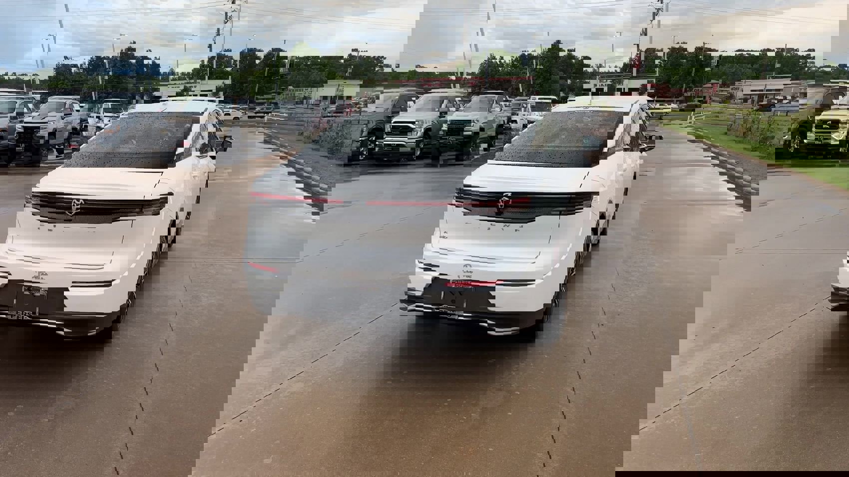 Used 2023 Toyota Crown XLE image 7