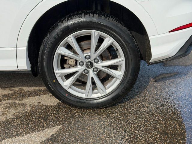 Used 2025 Audi Q3 2.0T Premium image 13