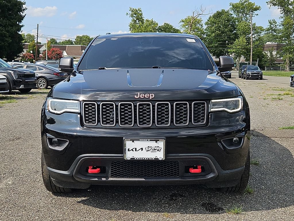 Used 2021 Jeep Grand Cherokee Trailhawk w/ Trailhawk Luxury Group AWD/4WD image 2