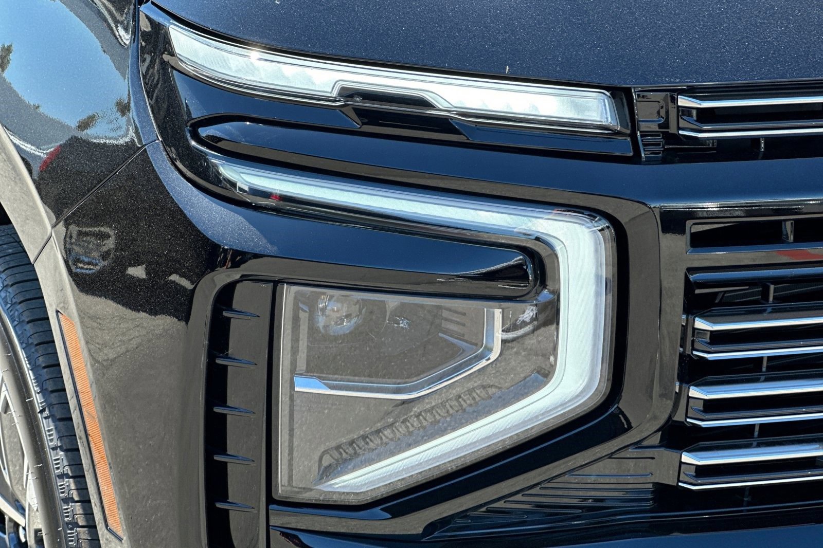 New 2025 Chevrolet Suburban High Country image 32