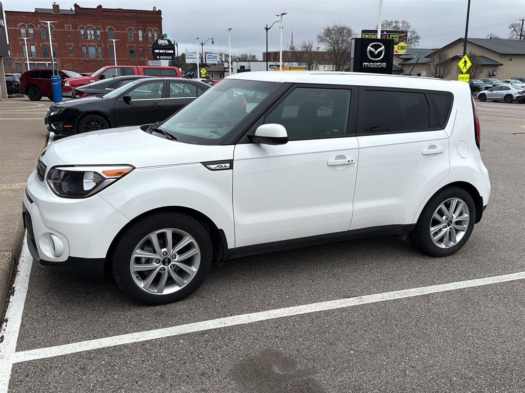 Used 2019 Kia Soul + w/ Audio Package image 6