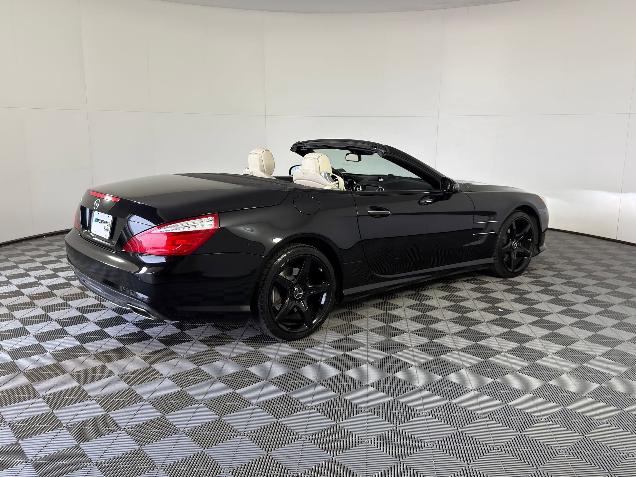 Used 2016 Mercedes-Benz SL 400 image 7