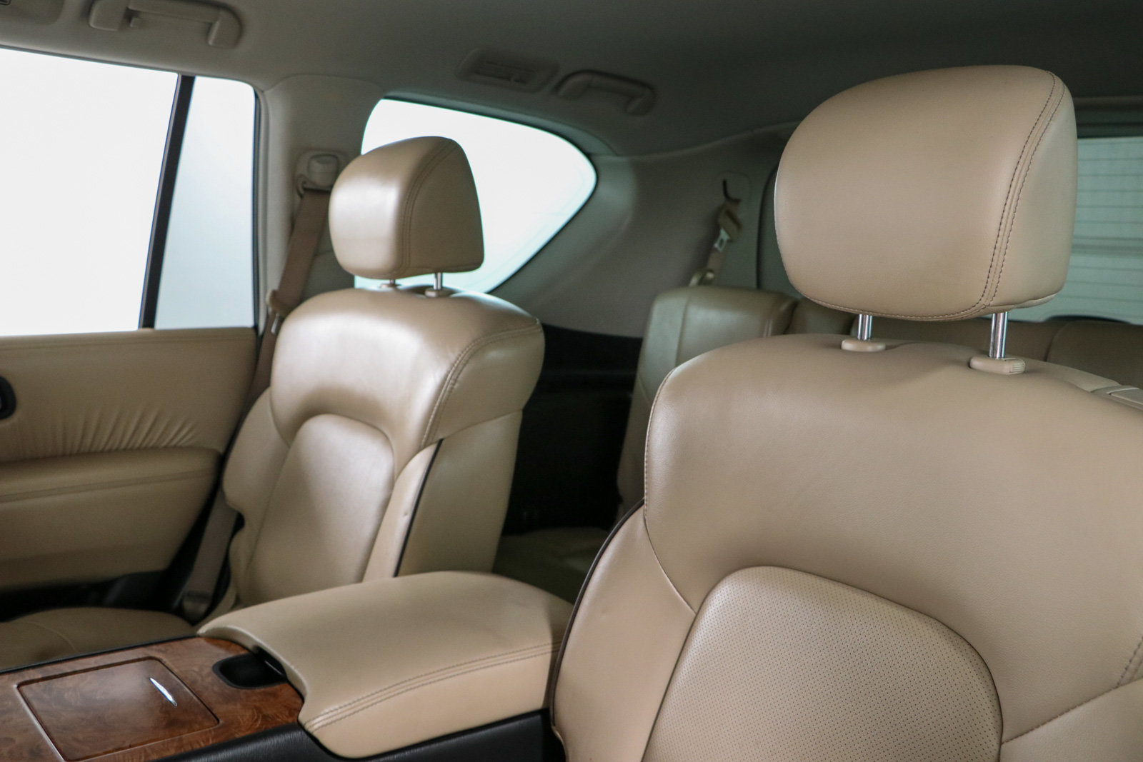 Used 2023 Nissan Armada SL w/ Captain's Chairs Package RWD image 26
