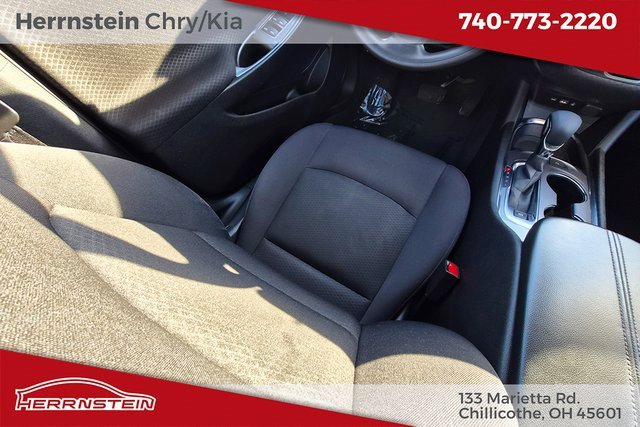 Used 2024 Chevrolet Malibu LT image 13