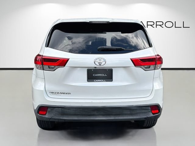 Used 2019 Toyota Highlander LE FWD image 4