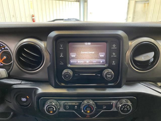 Used 2020 Jeep Wrangler Sport image 37