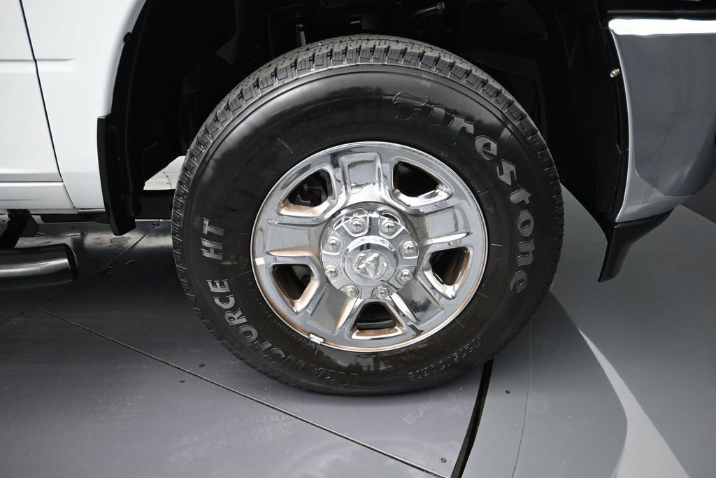 Used 2024 RAM 2500 Tradesman w/ Chrome Appearance Group AWD/4WD image 9