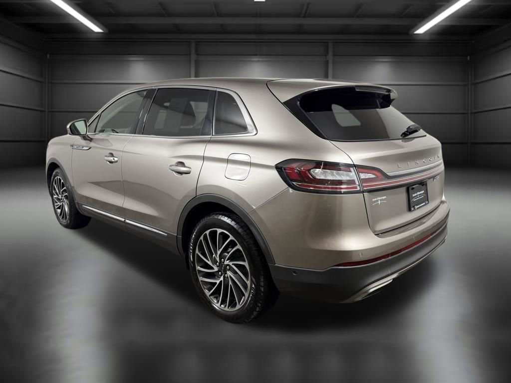 Used 2020 Lincoln Nautilus Reserve w/ Equipment Group 201A image 4