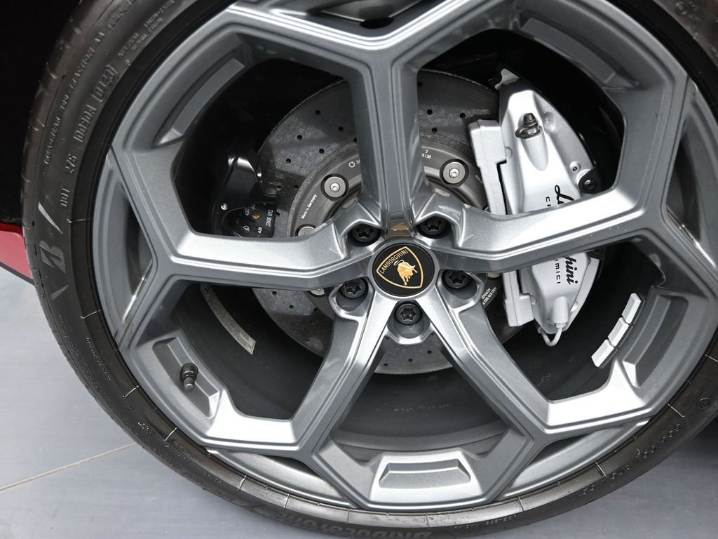 Used 2023 Lamborghini Huracan Tecnica image 43